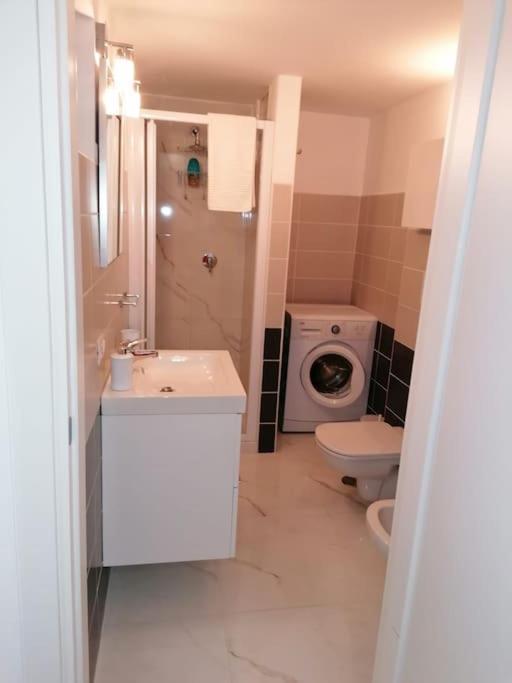 Fiumicino Aeroporto Casa Vacanze Iris Exteriér fotografie